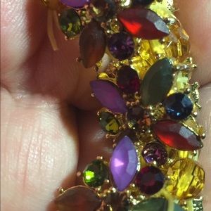 Multi color flower bracelet.Slide on bracelet